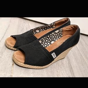 TOMS Women's Peep Toe Espadrilles